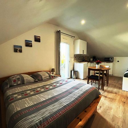 Lomener - La Goelette - 1 Appartement Avec 2 Chambres Et 2 Studios A 450M De La Plage เปลอเมอร์ ภายนอก รูปภาพ