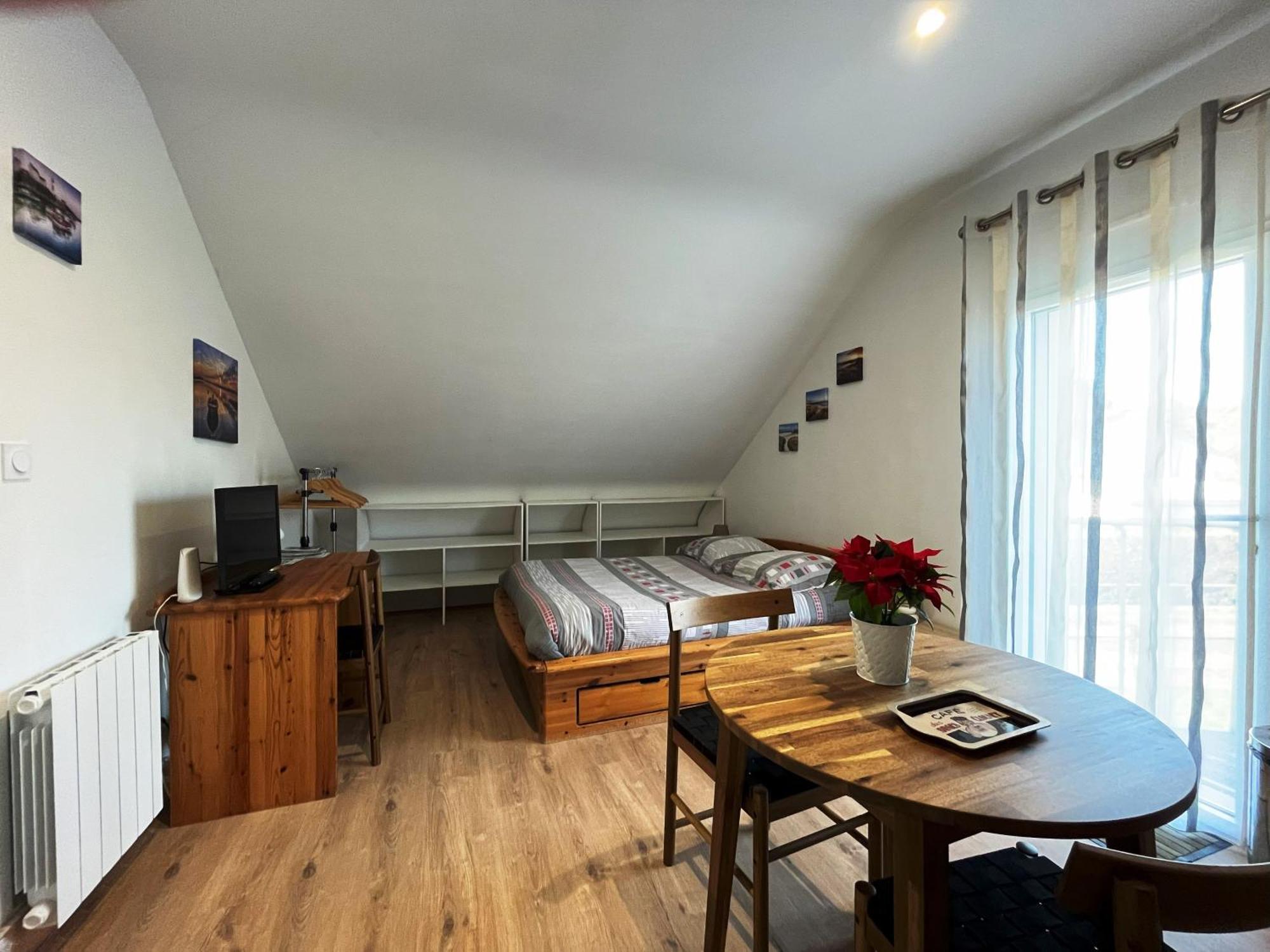 Lomener - La Goelette - 1 Appartement Avec 2 Chambres Et 2 Studios A 450M De La Plage เปลอเมอร์ ภายนอก รูปภาพ